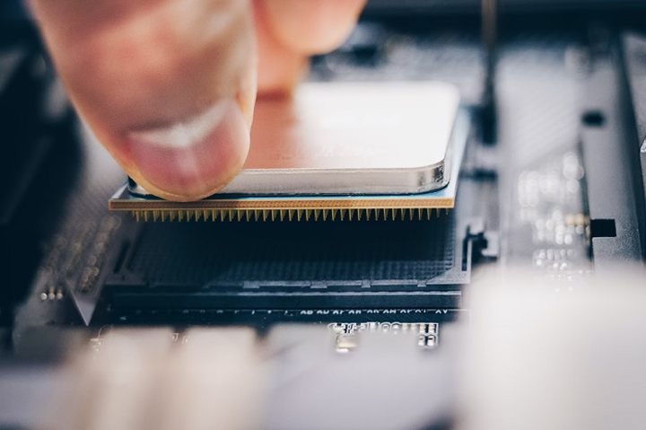 Pośpiech jest tutaj najgorszym doradcą! - 12 głupich błędów, które popełniamy, składając komputer - dokument - 2022-01-19