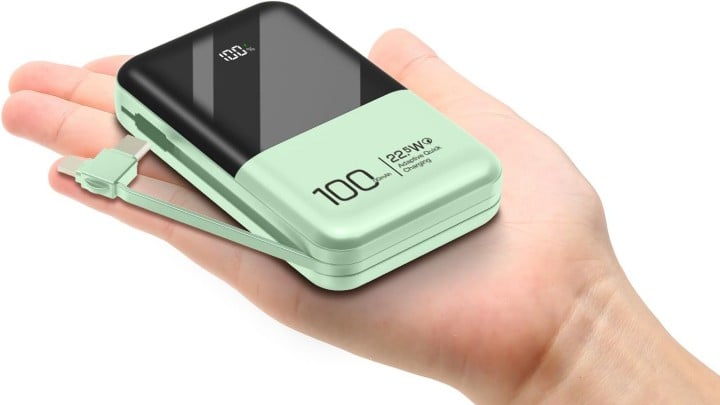  Źródło: Yobon; materiały promocyjne - Ten malutki powerbank kosztuje mniej niż 40 zł, a naładuje smartfony Motoroli, Apple’a, Xiaomi i Samsunga więcej niż raz. To szok, że można znaleźć tak dobre okazje jeszcze przed Black Friday - wiadomość - 2024-10-03