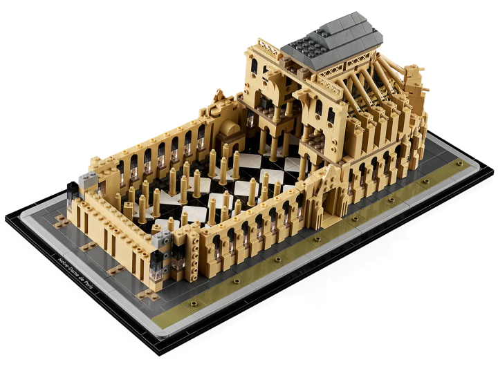 Źródło: LEGO, materiały promocyjne - Odtwórz jeden z najbardziej znanych symboli Paryża z LEGO Notre Dame. Teraz w wyjątkowej cenie - wiadomość - 2024-10-26