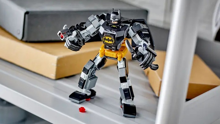 Źródło: LEGO; materiały promocyjne - Za niecałe 50 zł Batman może trafić na Twoją półkę! Ten model LEGO jest „wspaniały, wyjątkowy w swoim rodzaju" - wiadomość - 2025-03-21