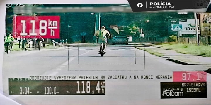 Piractwo drogowe na hulajnodze elektrycznej, użytkownik pędził 120 km/h - ilustracja #1