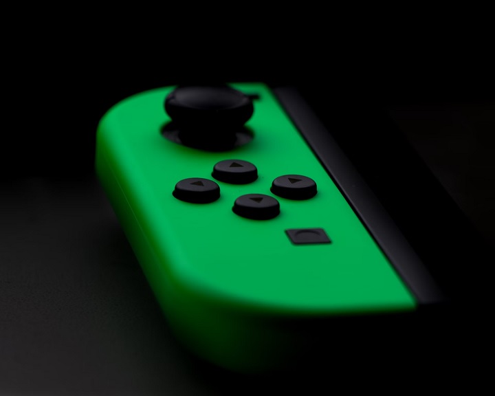 Dryfujące Joy-Cony są zmorą wielu użytkowników Nintendo Switcha. Źródło: Jippe Joosten | Unsplash. - Dryfowanie Joy-Conów - jak wygląda kwestia naprawy i gwarancji na Nintendo Switch? - wiadomość - 2024-08-30