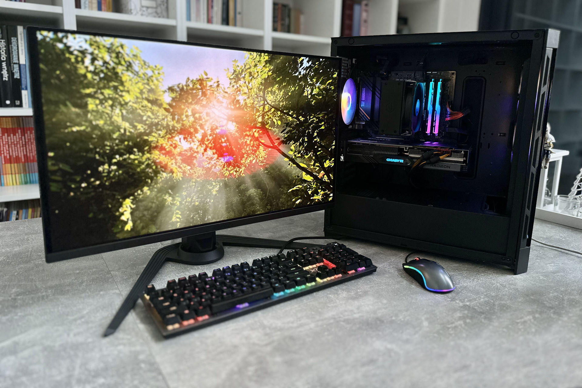 Monitor Gigabyte Aorus FO27Q2 wprost zachwyca efektami HDR. Źródło: Wojciech Spychała.