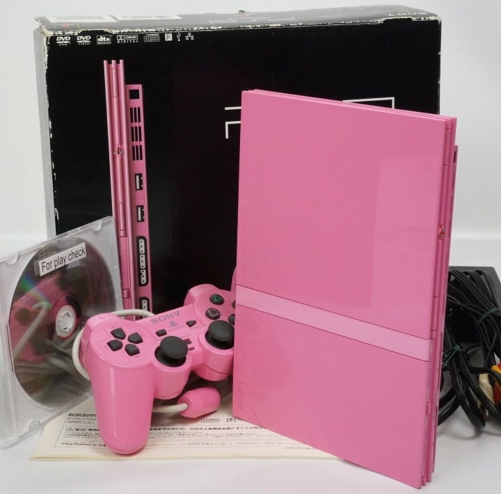 PS 2 Slim w wersji Pink. Źródło: eBay.com