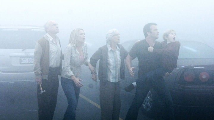 The Mist, Frank Darabont, Darkwoods Productions, 2007 - Najlepsze horrory i czarne komedie na Halloween na Netflixie w 2024 roku - wiadomość - 2024-10-16