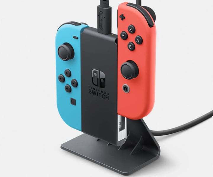 Źródło: Nintendo - Po 7 latach od premiery Switcha, Nintendo wypuści oficjalną ładowarkę do Joy-Conów - wiadomość - 2024-07-18