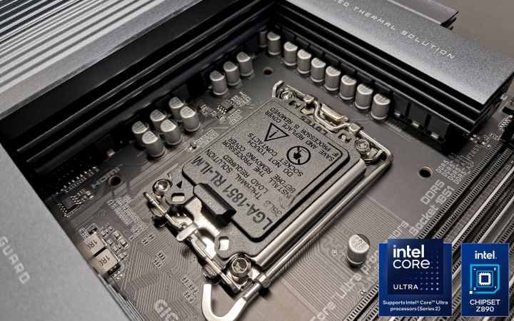 Podstawka Intel LGA 1851. Źródło: fot. Marcin Jaskólski