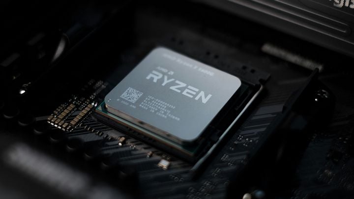 AMD Ryzen 9 9900X przetestowany. Architektura Zen 5 przegrywa wydajnościowo z poprzednią generacją