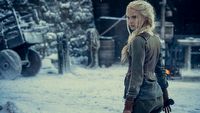 Odmieniona Ciri na zdjęciu z 2. sezonu Wiedźmina Netflixa